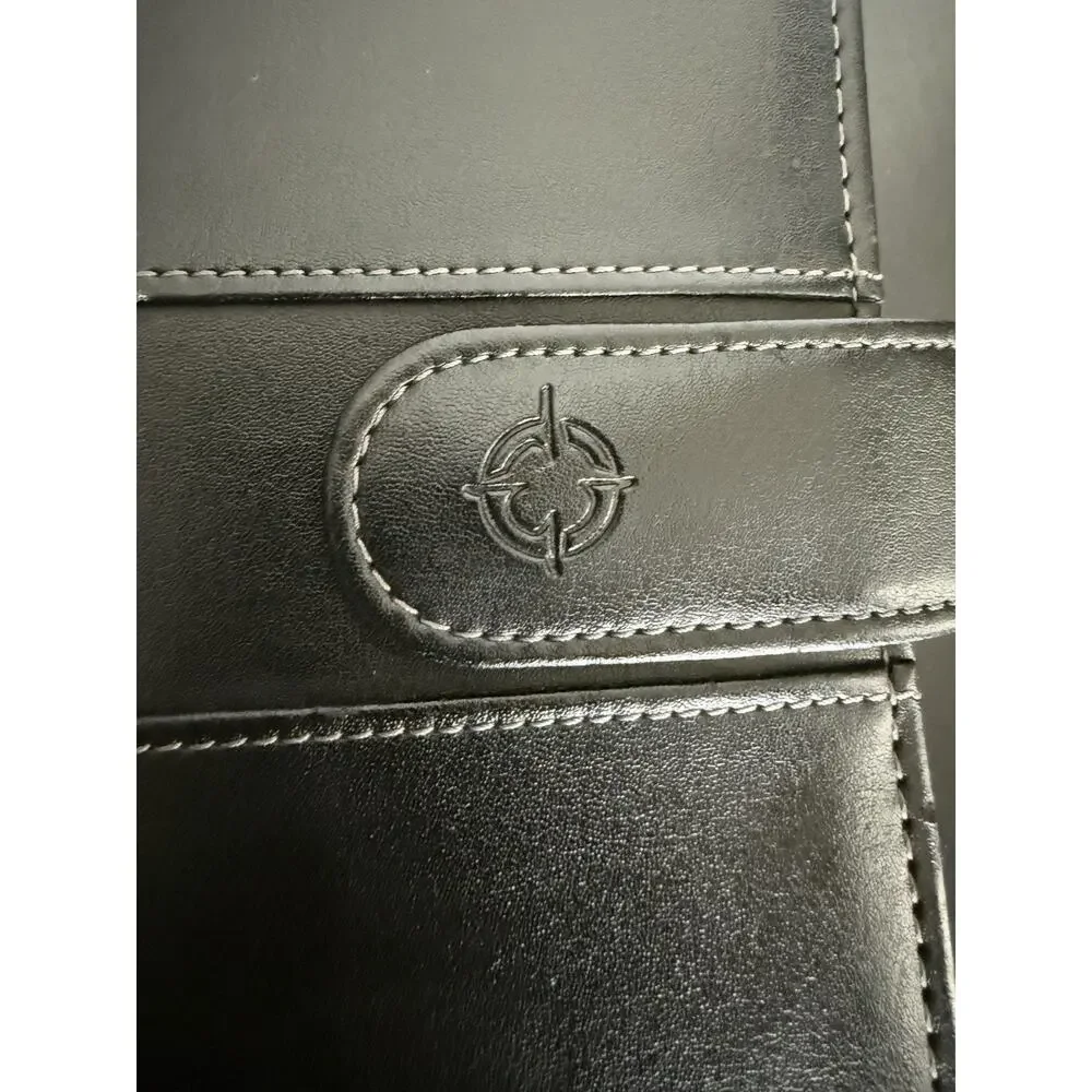 Franklin Covey Classic 7 ring Binder Snap Planner black Fits 5.5x8.5